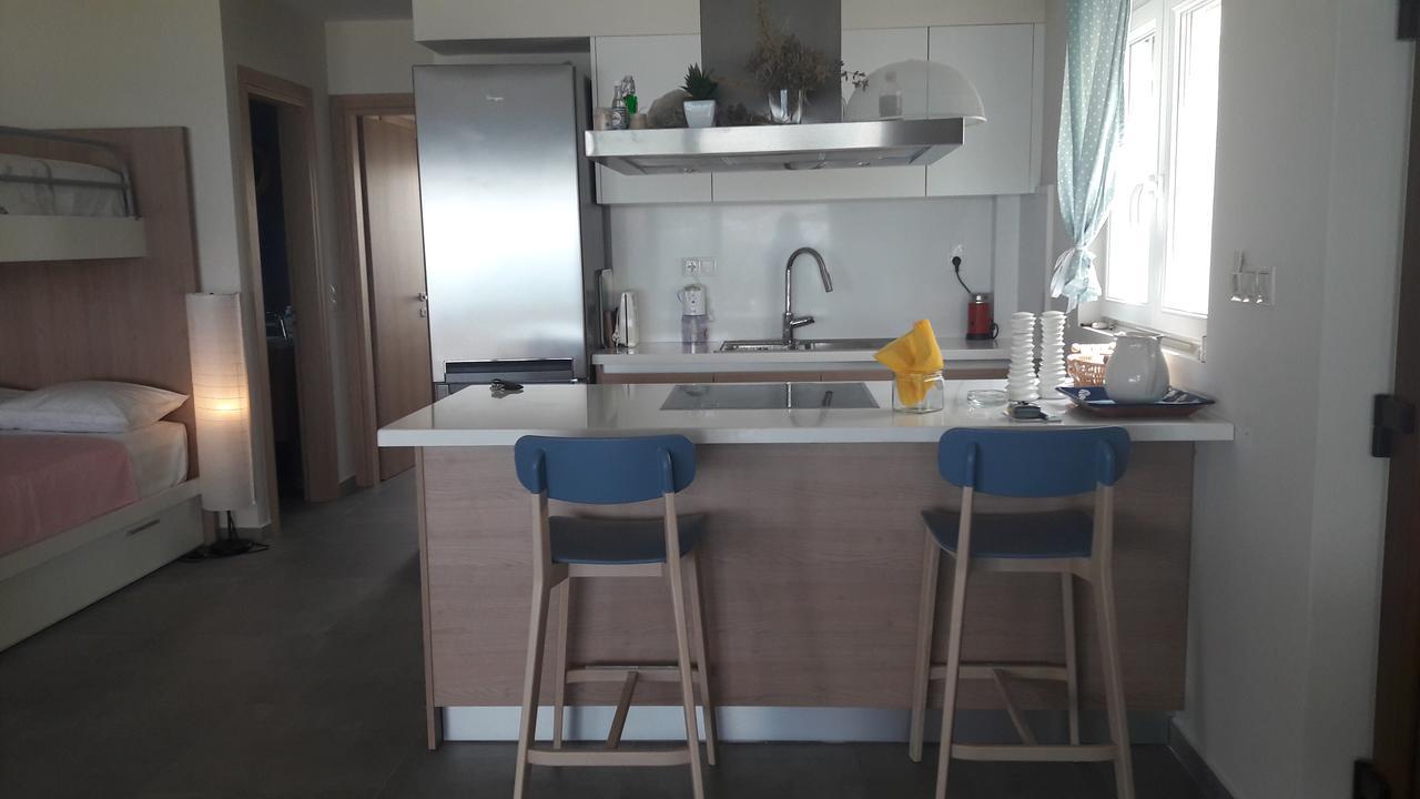 Rodia Beach Suites Коккинос Пиргос Экстерьер фото